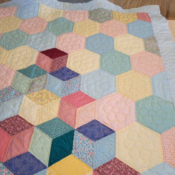Handmade Hexagon Patchwork Quilt 51x39 Vintage Pastel 1990 Baby Lap Throw - Picture 7 of 16